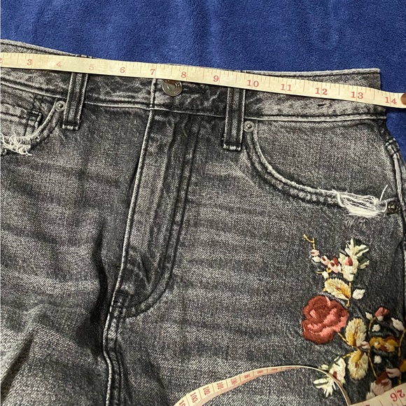 Abercrombie embroidered denim mini skirt - Picture 4 of 5